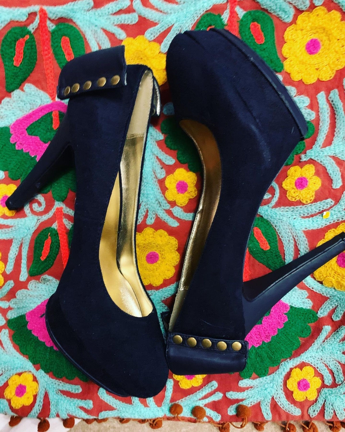 Michael Antonio Studded Bow Black Platform PUNK Heels Size: 10 Heel: 4.75 inches