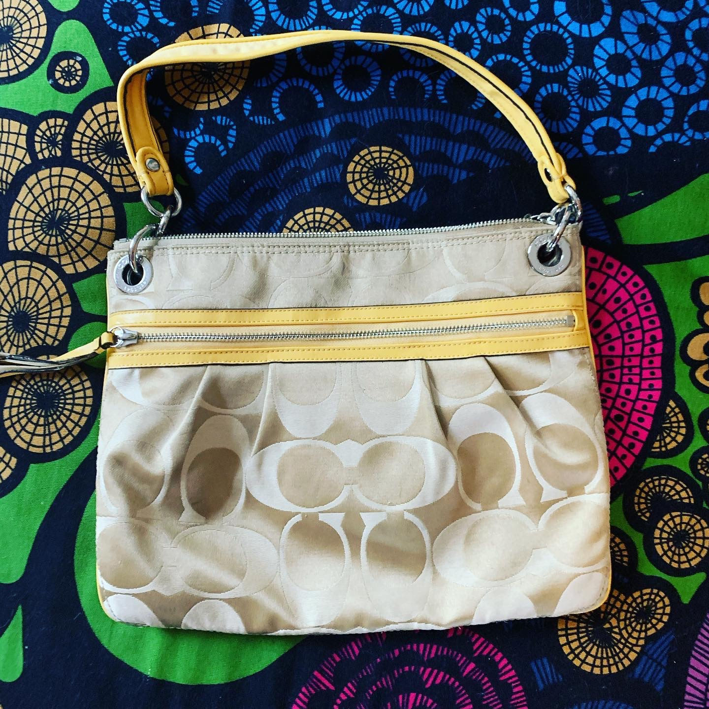 AUTHENTIC COACH SIGNATURE YELLOW TOTE PURSE BAG Size: 13 x 10.5 inches EUC! Car