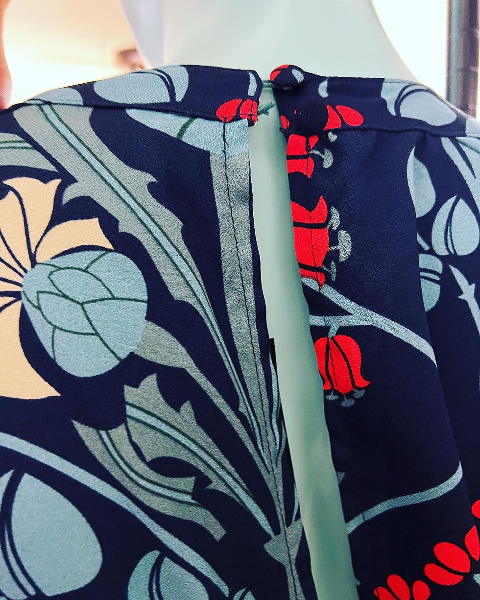 Thumbnail: NWT CHOIES 1970’e STYLE CUTOUT FLORAL MAXI DRESS  SIZE: LARGE fits like MEDIUM C