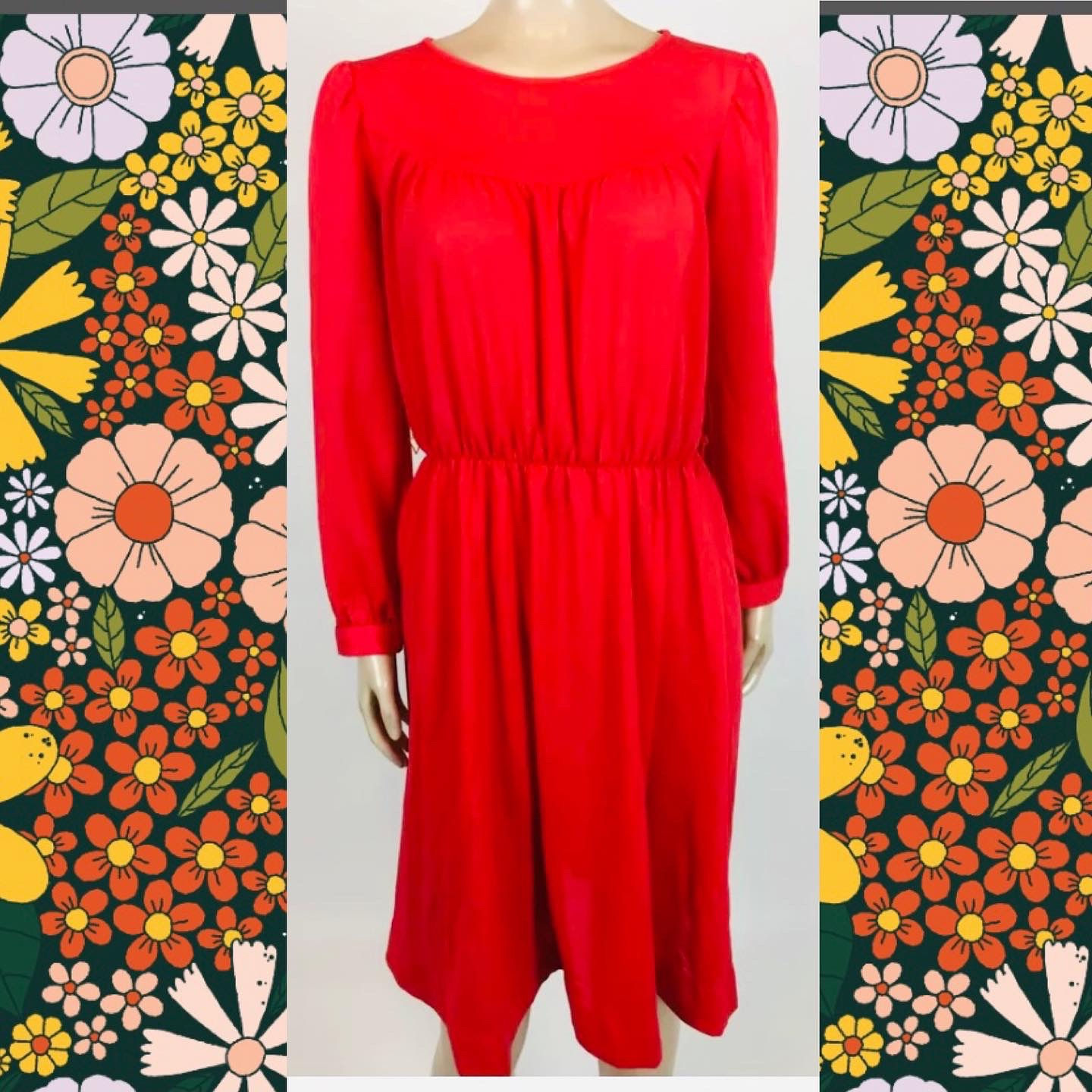 VINTAGE 1970’s RED POCKET DRESS SIZE: S Layered chiffon feel. Perfect basic dre