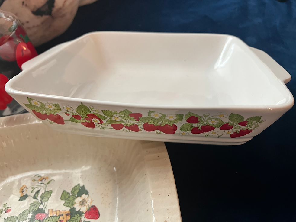 Thumbnail: VINTAGE STRAWBERRY BAKEWARE SET OF 2