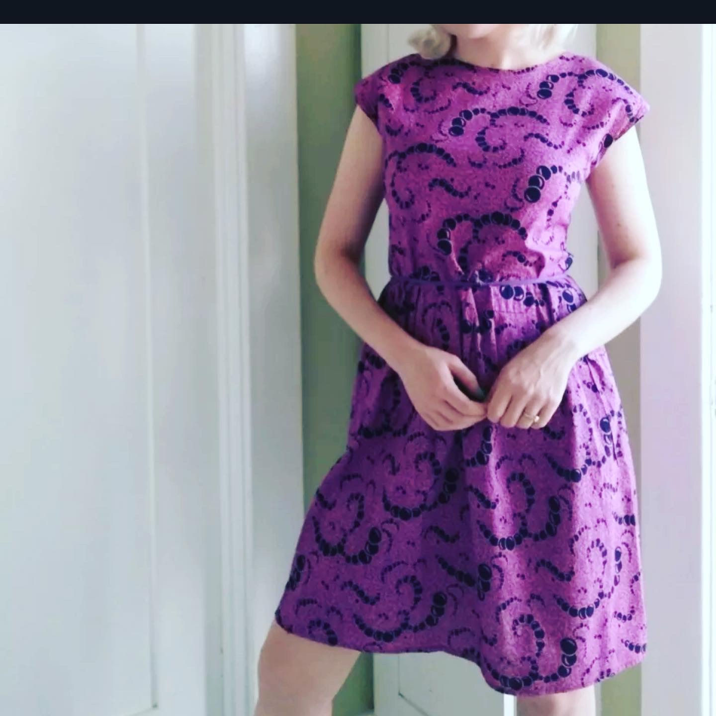 AMAZING VINTAGE COTTON MOD RETRO DRESS WITH POCKETS Size: S/M Chest: 17 inches