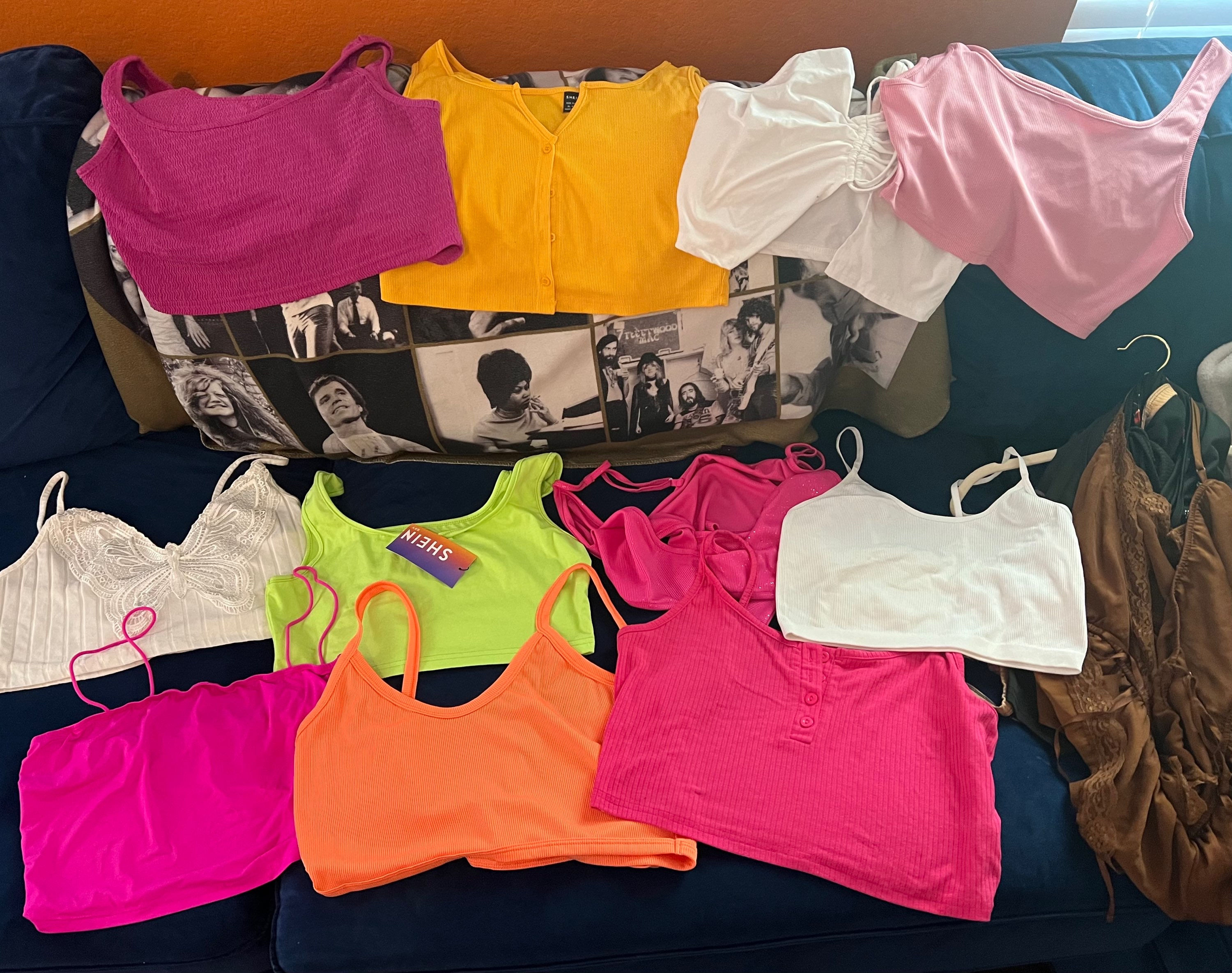 NWT NWOT HUGE WOMEN’S CROP TANK LOT OF 11 L/XL STRETCHY FITS LARGER CHESTS TOO! 