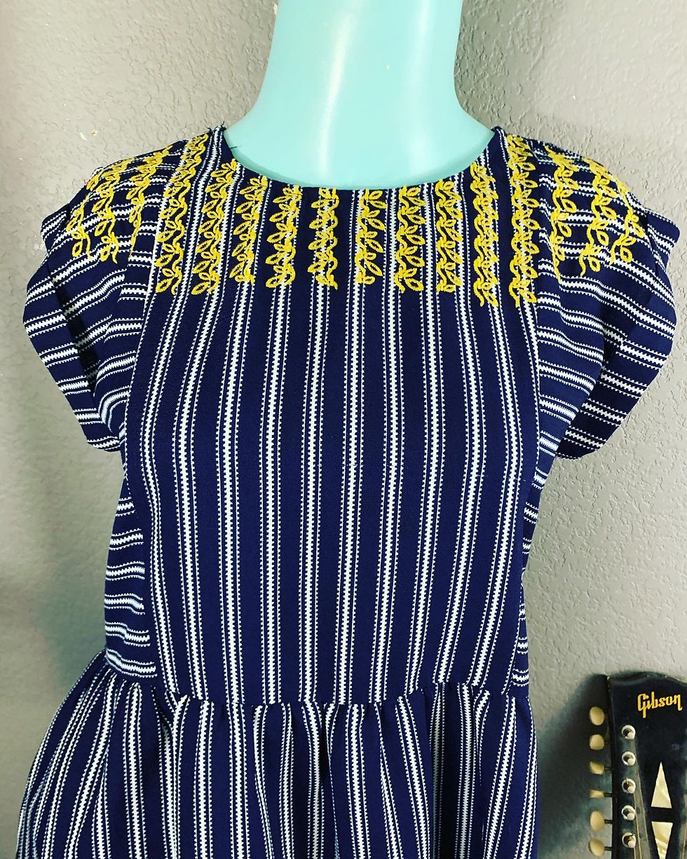 Thumbnail: NEW Anthropologie THML Retro Style Embroidered Dress Size: Small Navy, white and