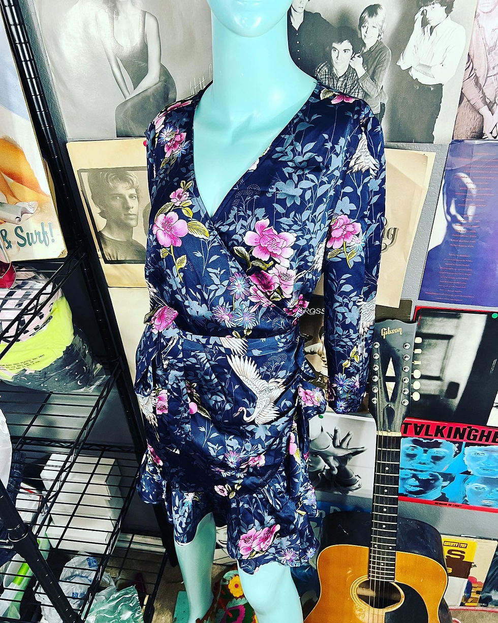 Thumbnail: NWT ASIAN STYLE CRANE SILKY LIQUERISH BRAND WRAP DRESS SIZE 10  SIZE 10 Chest: 1