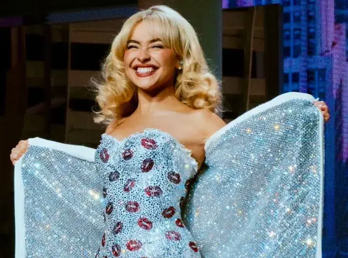 Sabrina Carpenter durante su Short & Sweet Tour 2025