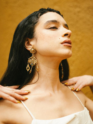 Alaíde Nos Invita a Respirar Hondo y “Dejarlo Pasar”