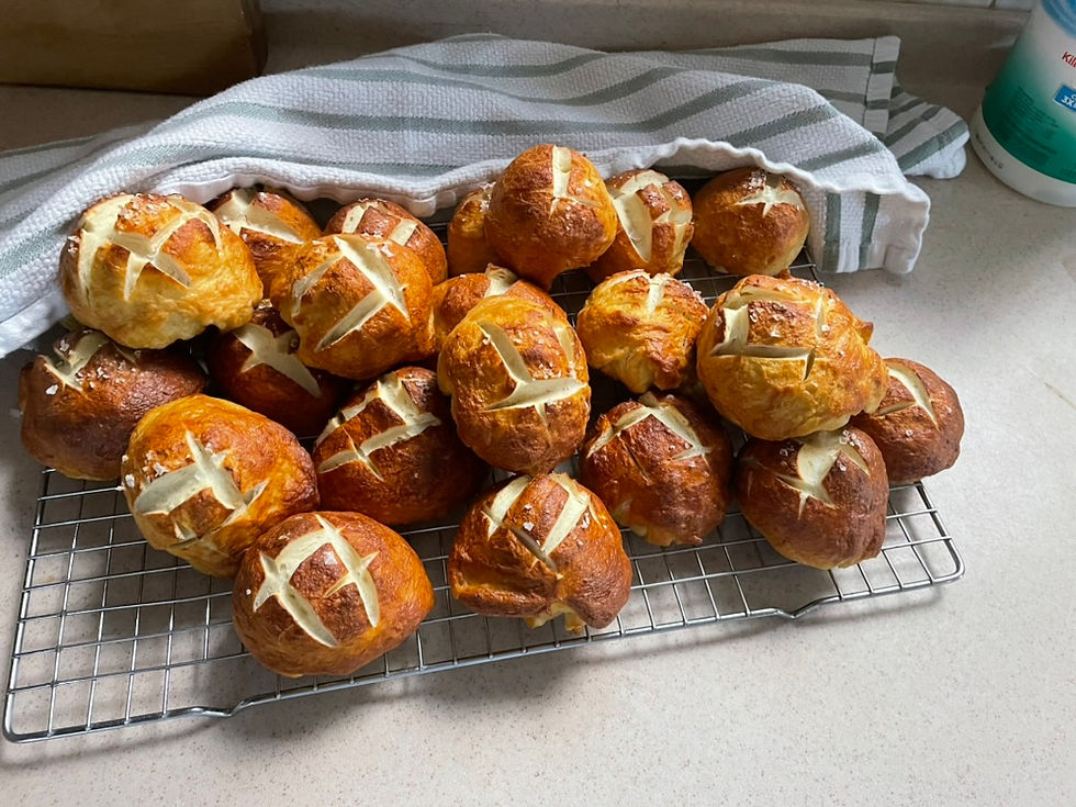 Pretzel Rolls