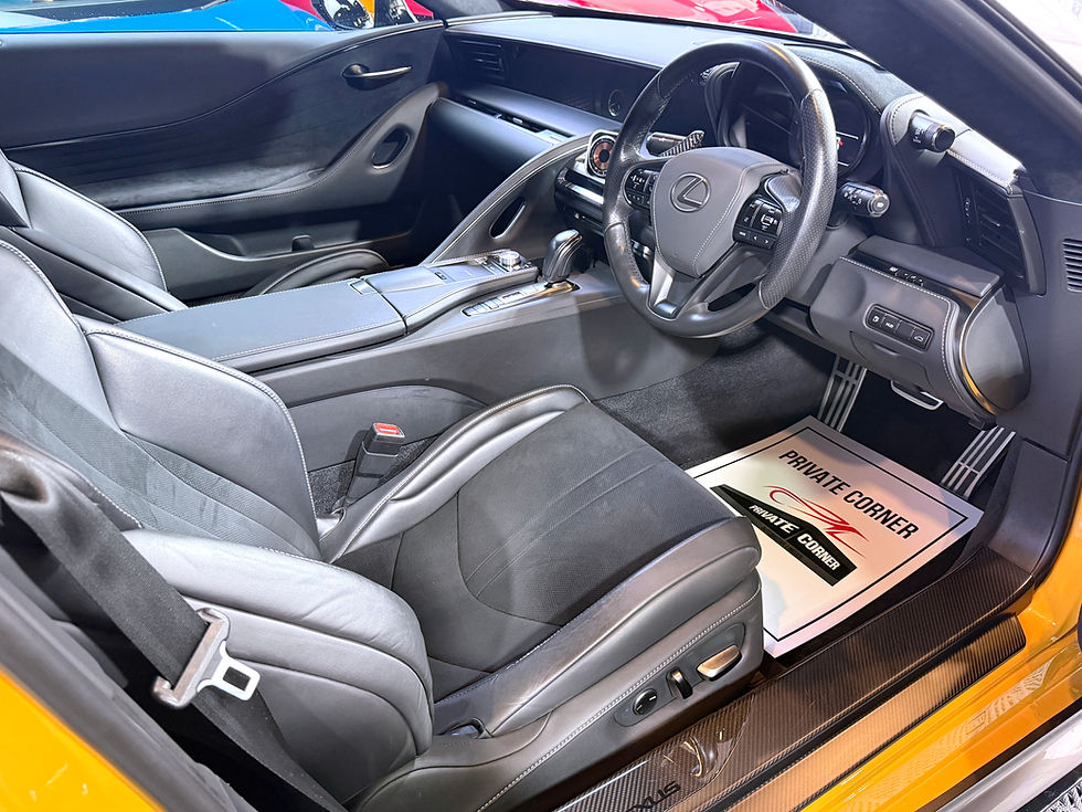 縮圖：2017 LEXUS LC500