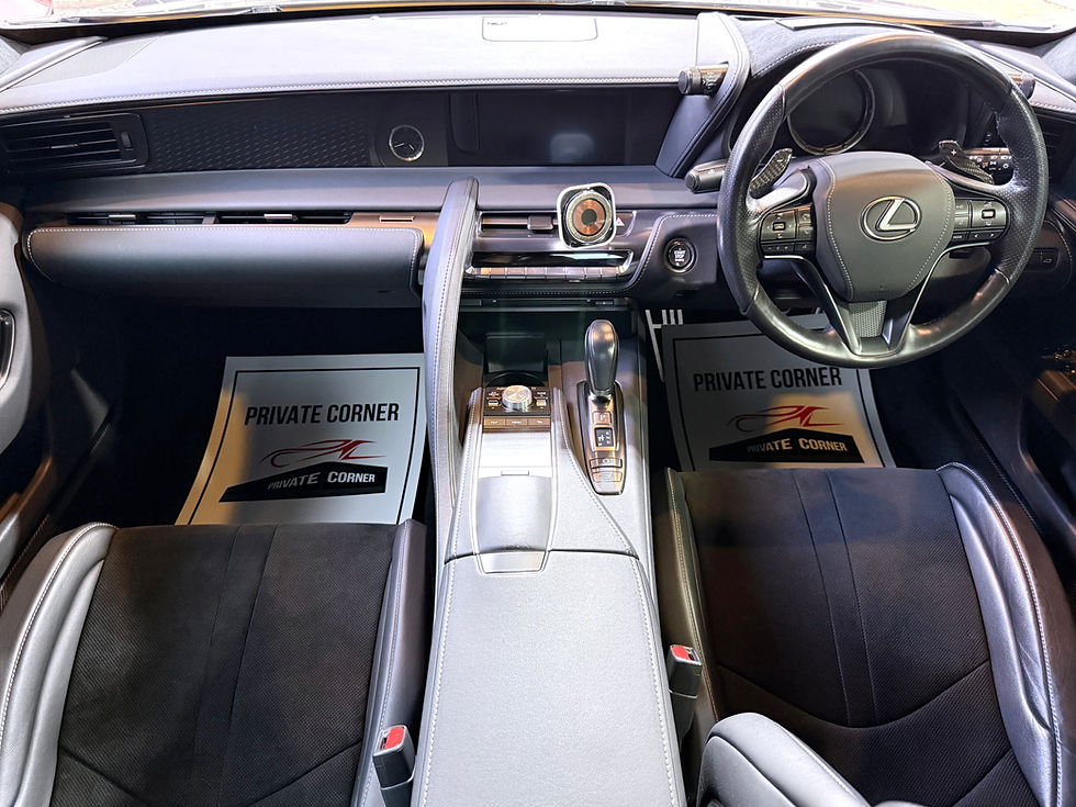 縮圖：2017 LEXUS LC500