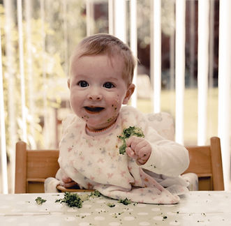 BABY-LED FEEDING _ STARTING SOLIDS (5)_edited.jpg
