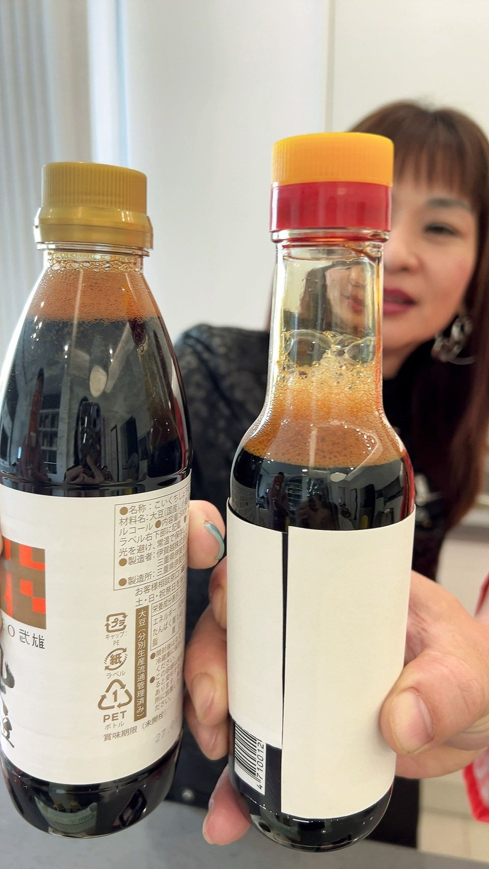 泡沫細緻、持續24小時不散.是武雄丸大豆醬油高品質的自然展現。