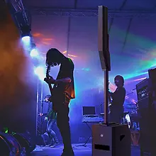 column array stage.webp