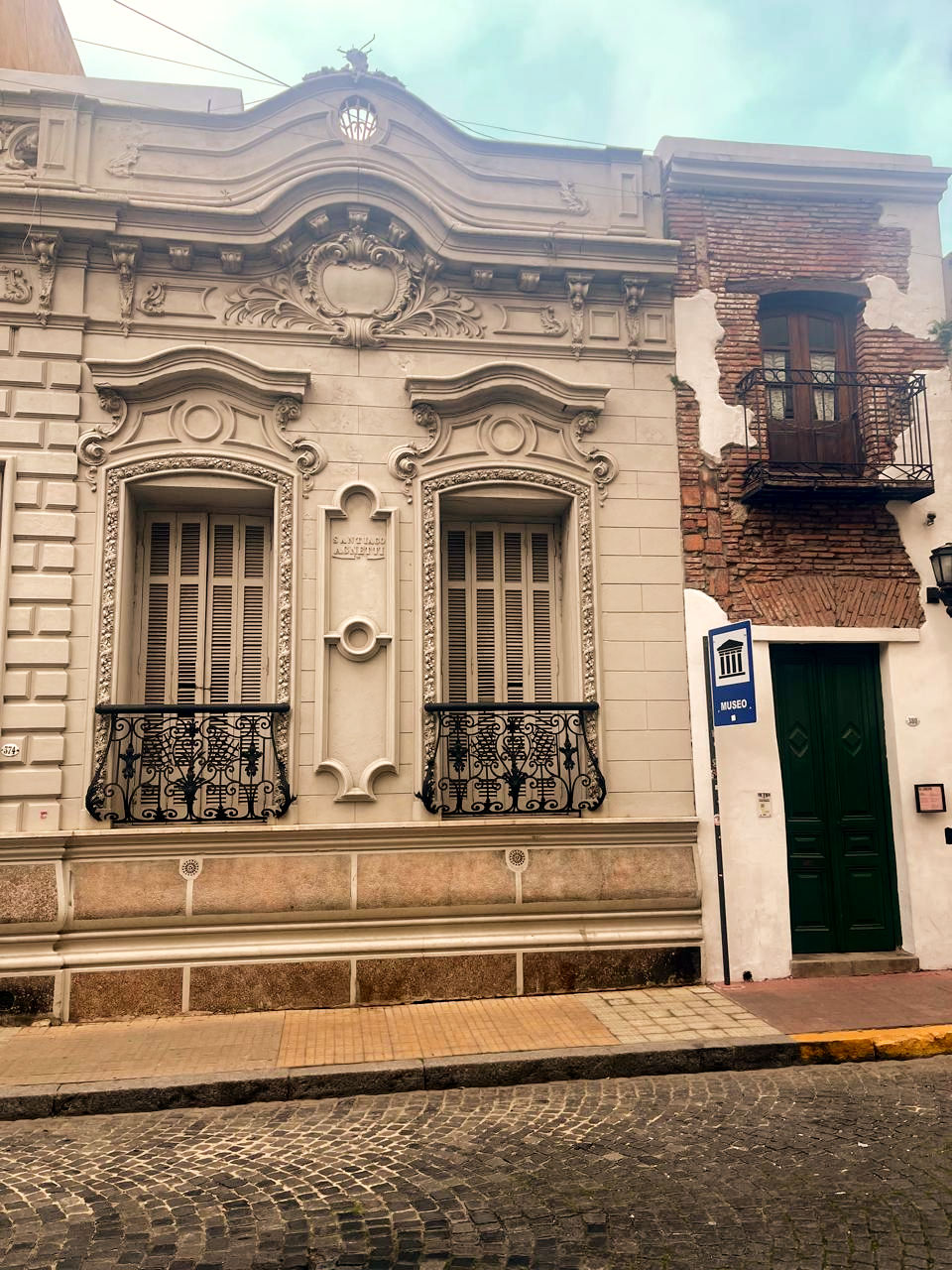 La casa mínima forma parte del recorrido inmersivo con auriculares por San Telmo.
