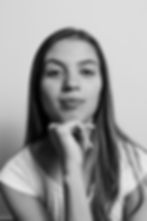 Retrato profissional de Larissa Tartari