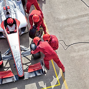 Formula 1 Team Changing Tires