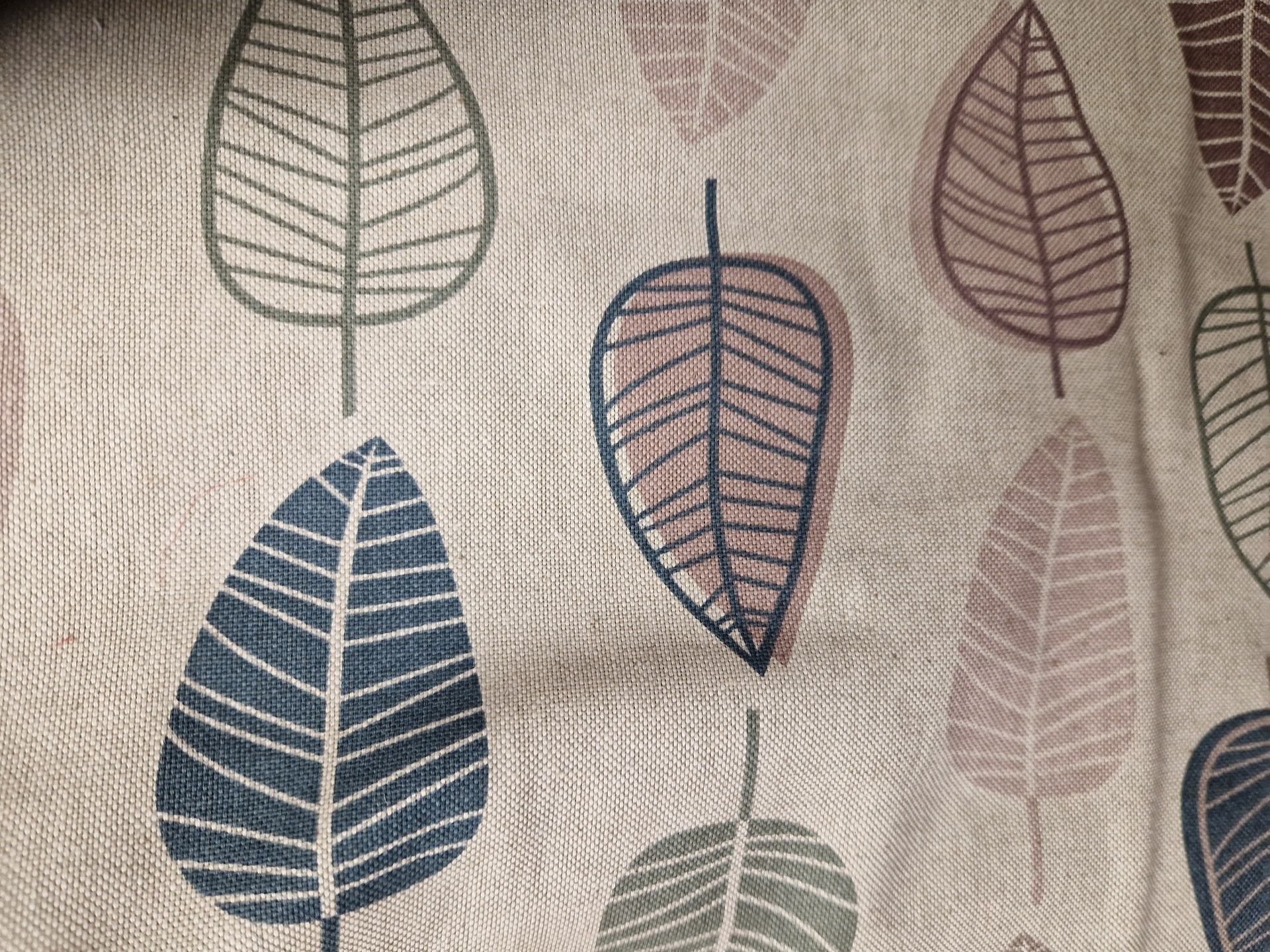 Linen Floral Leaves Price per Quarter Metre 