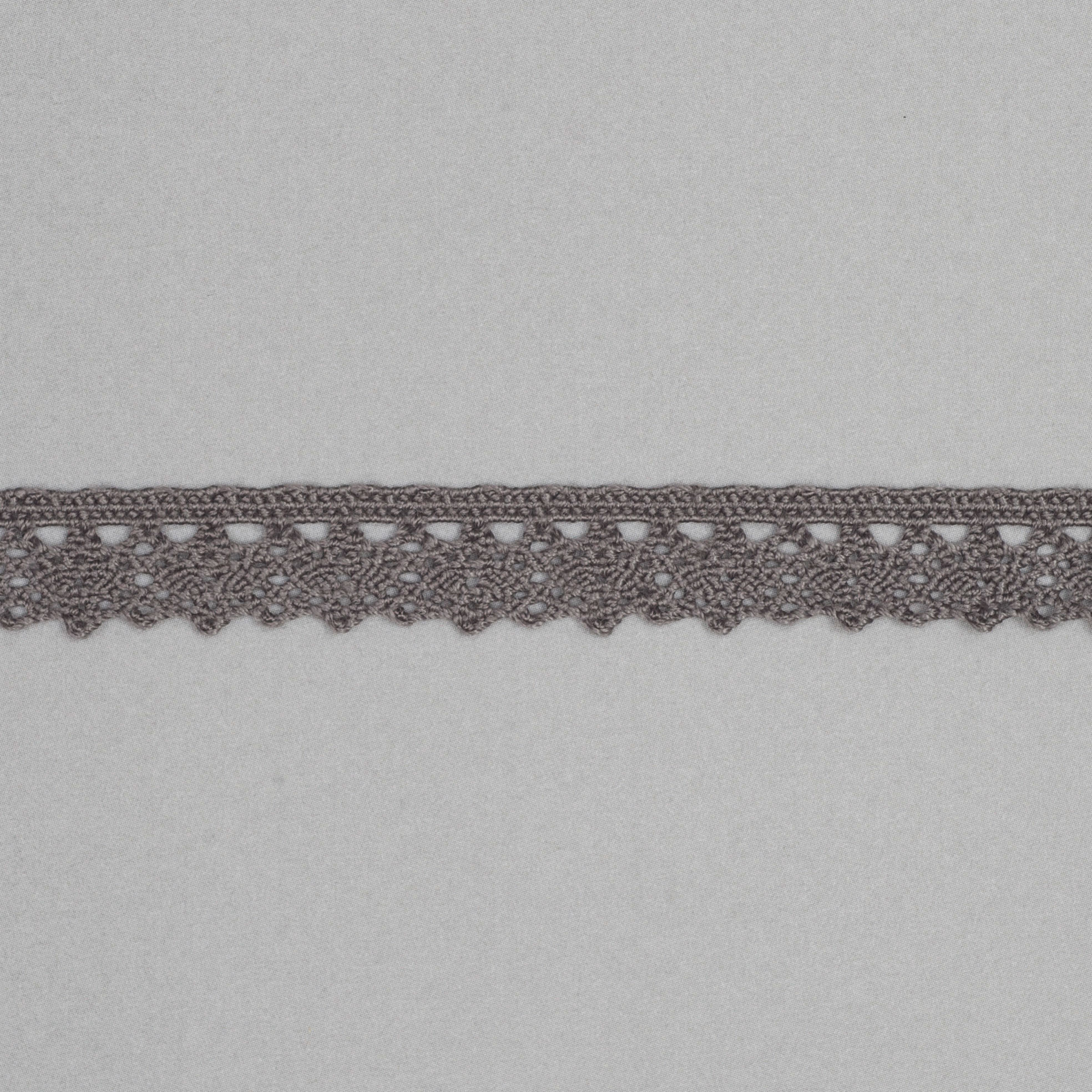 Trim: Lace: Polycotton 10mm Grey Price per Metre 