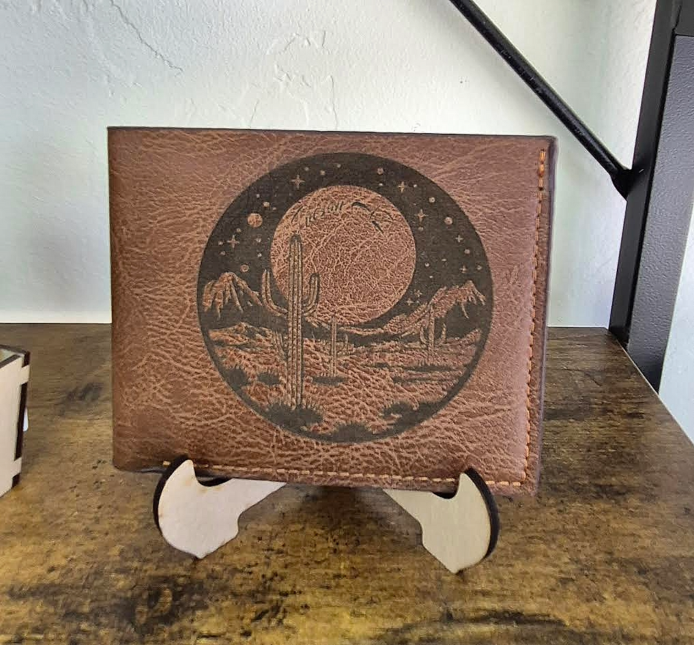 Thumbnail: Engraved Men's Trifold Wallets