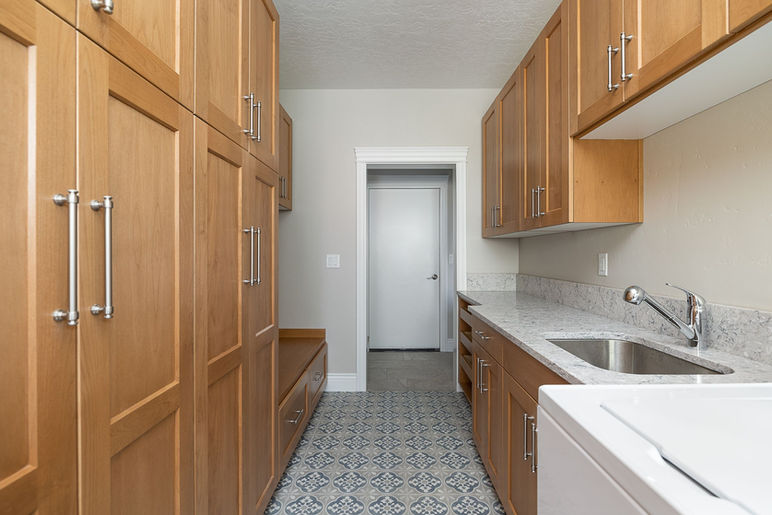 Laundry Room by Horizon Construction
