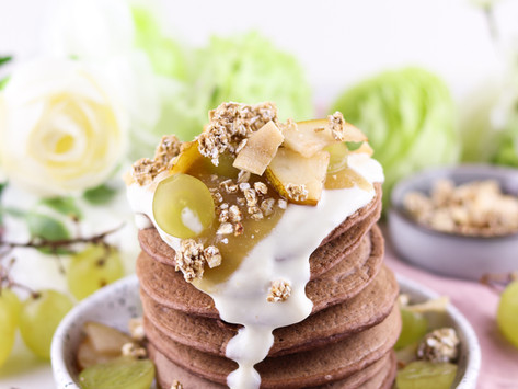 filled chocolate & pear pancakes / Schoko-Pancakes mit Birnenfüllung