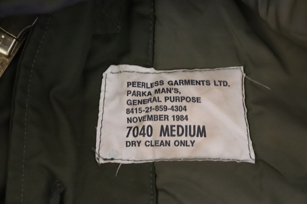 Thumbnail: SIZE 7040 CANADIAN FORCES PARKA