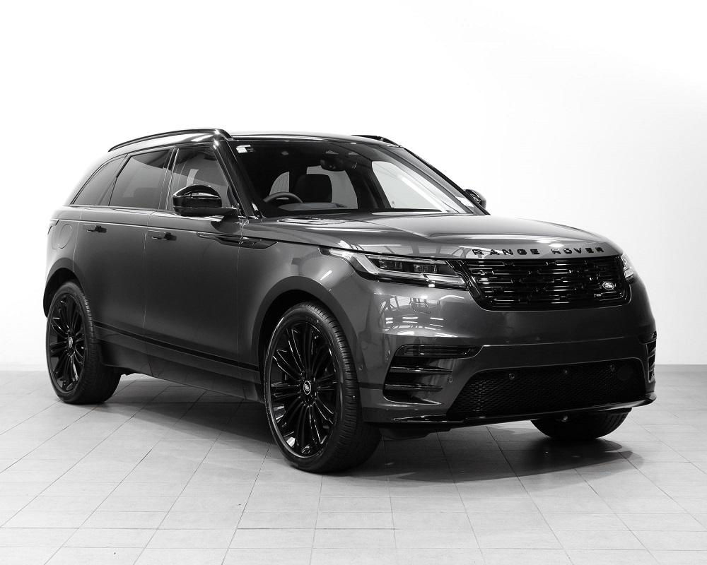 HOT Pre-Owned 2025 Land Rover Rangee Rover Velar P250 Dynamic SE with Low Milea