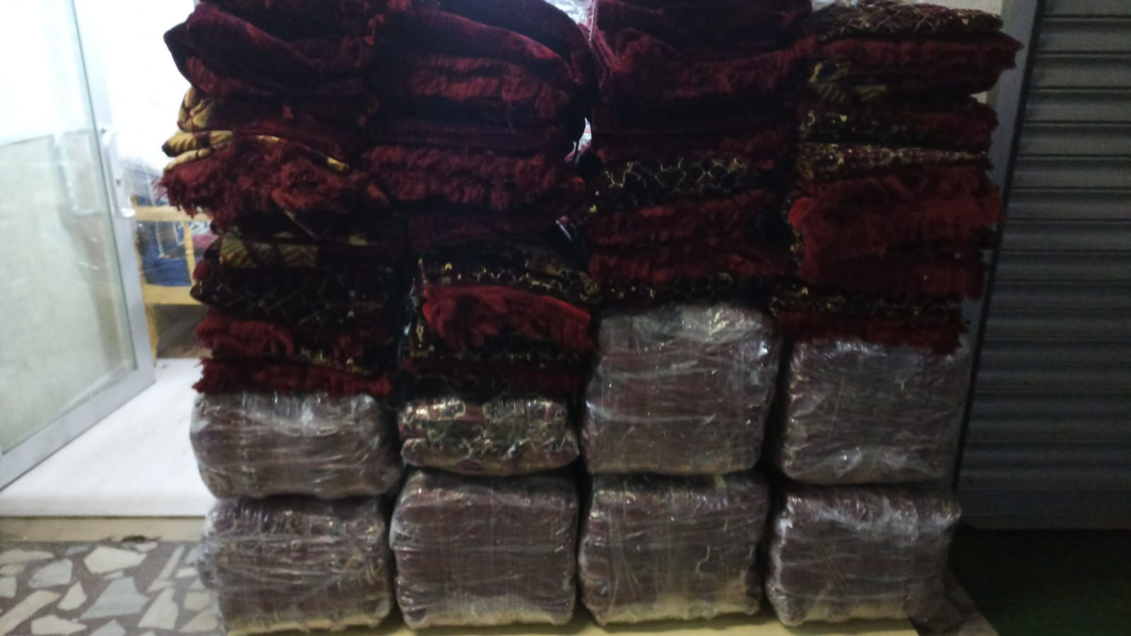 Afghan Toshak Style Cushion And Pillow Cover Set  |  Toshak Afghani   Arab Seat