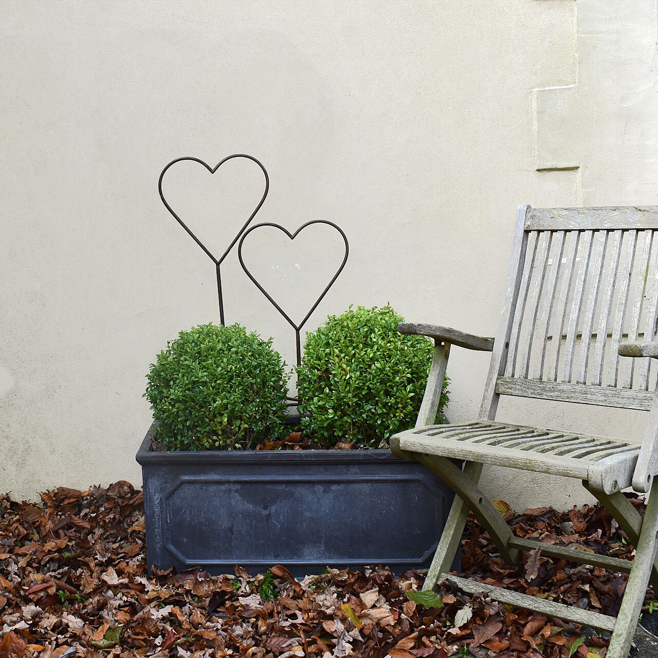 Set of 2 Rusty metal heart topiary frames