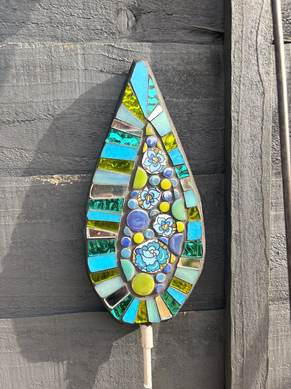 Miniatura: Stained glass garden flower