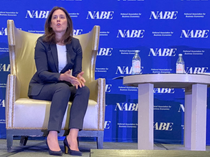 Dallas Fed President Lorie Logan Speaks: Insights on Rates and Tariff Impacts