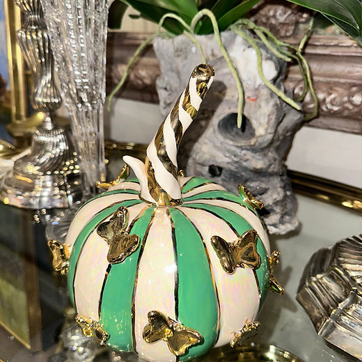 Mary Rose Young | Mik's