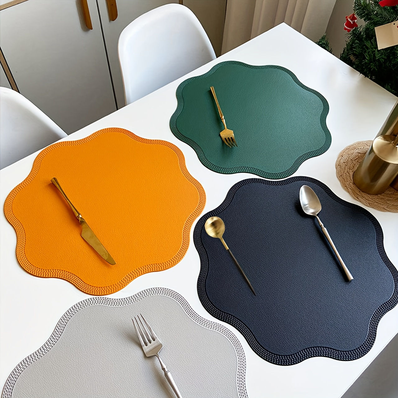 Round Faux Leather Placemats – Elegant Flower Embossed Table Mats