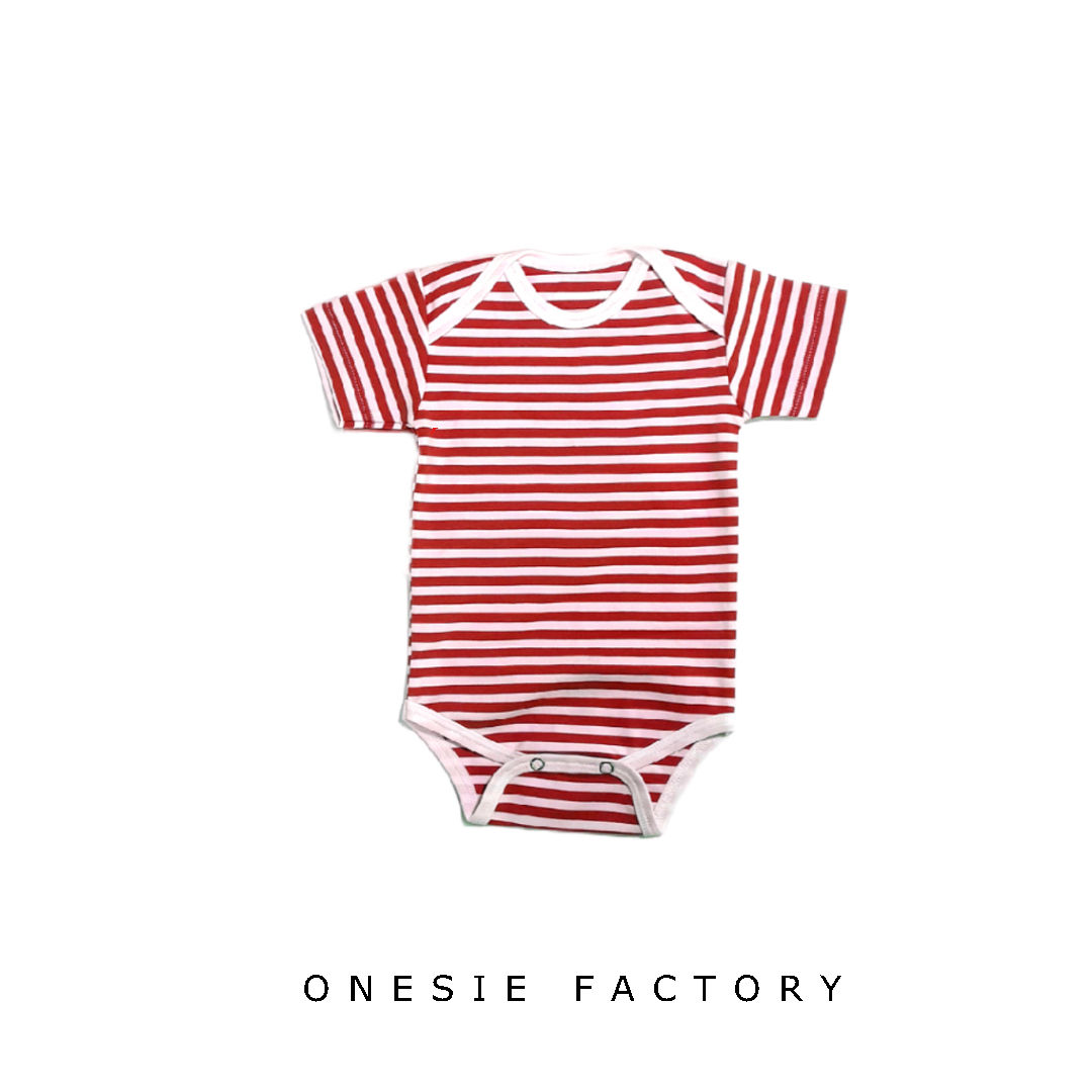 Body merry christmas listado rojo en manga corta y larga ideal para complementar tus looks navideños