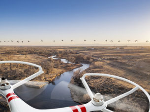 El uso de tecnología 5G y C-V2X en la comunicación entre drones
