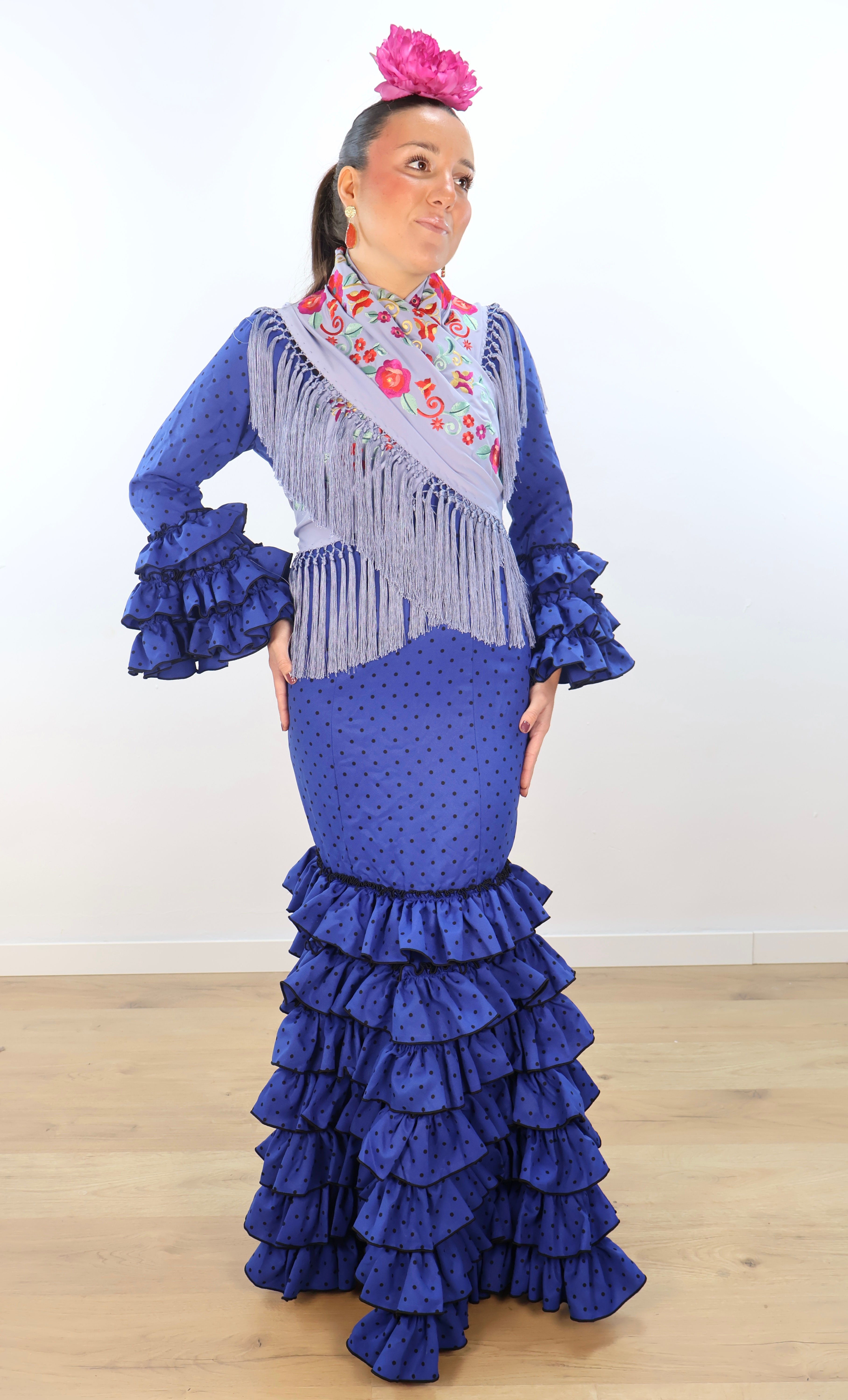 Vestido de flamenca minivolantitos azul eléctrico lunar negro