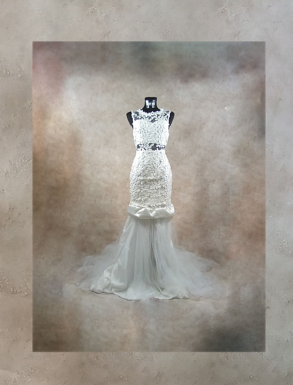 Miniature : US TOGETHER  BRIDAL DRESS BY MARY JOSÉ