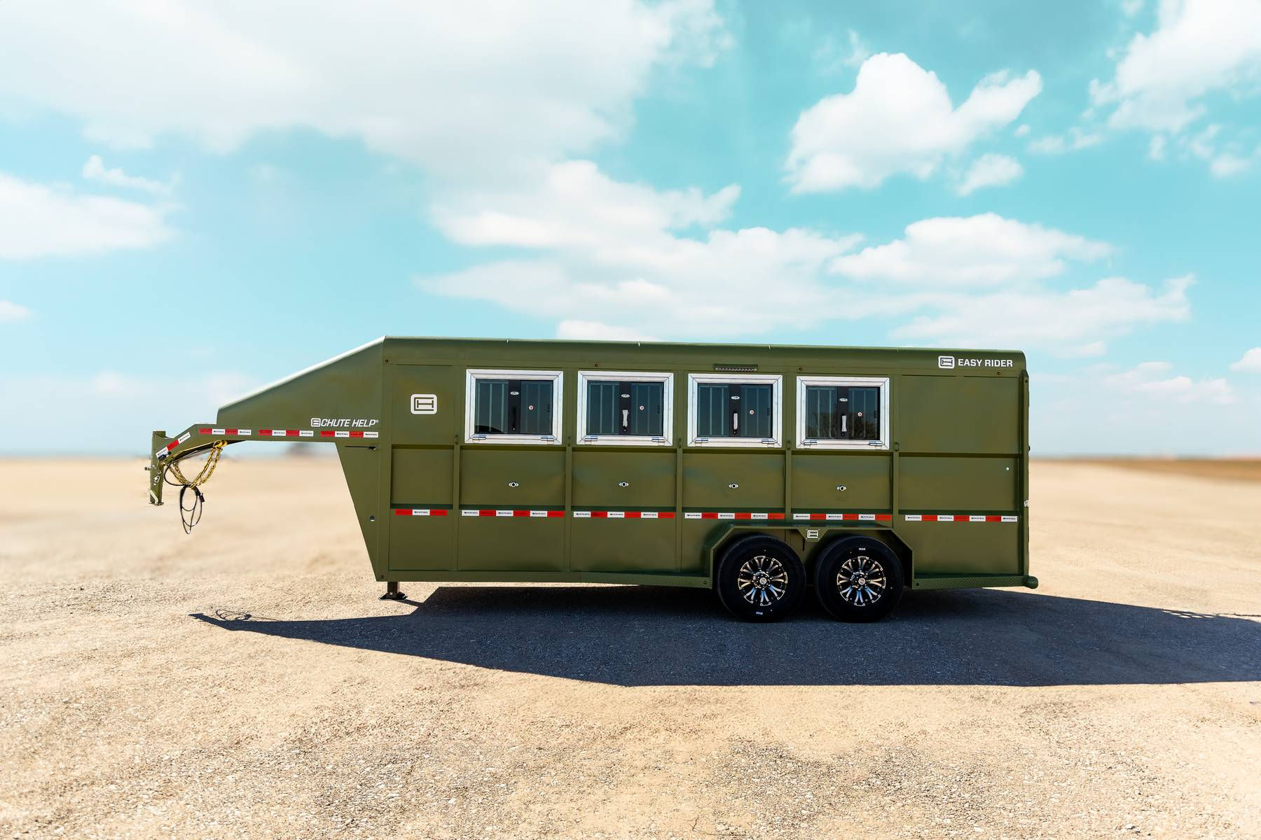 Easy Rider Horse Trailer