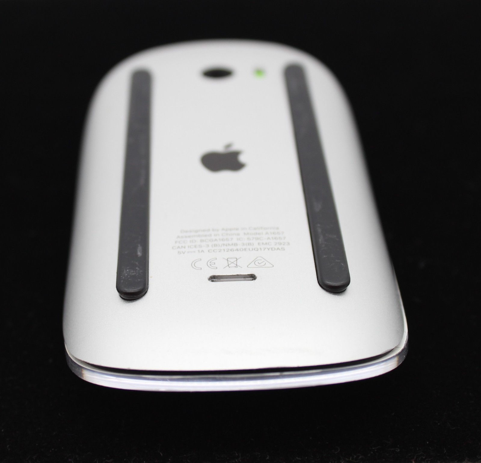 Apple Magic Mouse 2 Model A1657 Wireless Bluetooth White/Silver