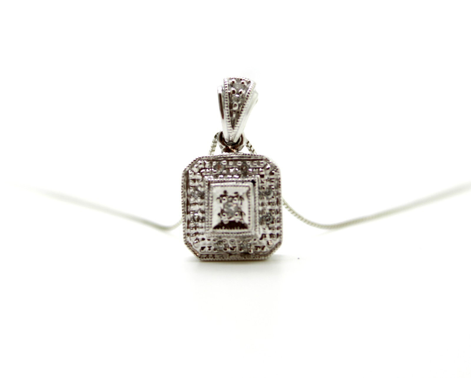 14K White Solid Gold & Natural Round Diamonds Pendant Necklace 0.3cts