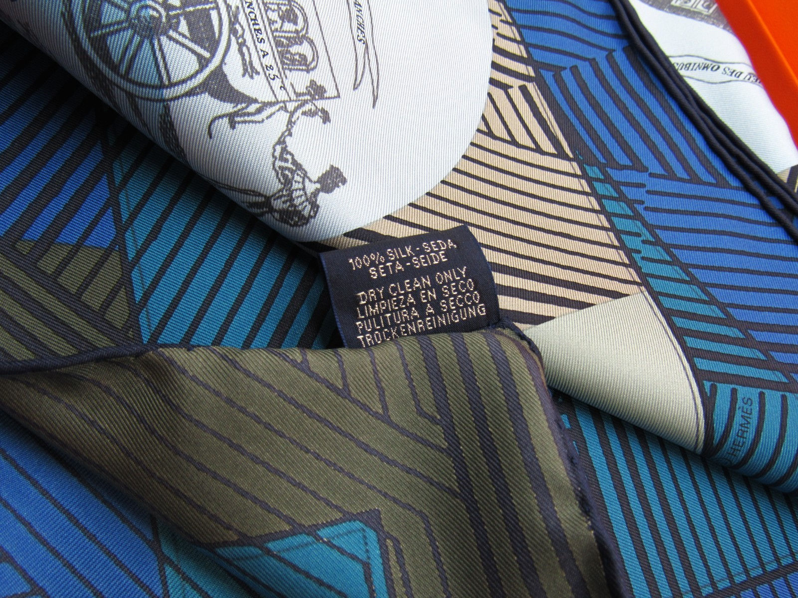Brand New Hermes 100% Silk Jeu Des Omnibus Remix Scarf 90 Cobalt Ciel Gris