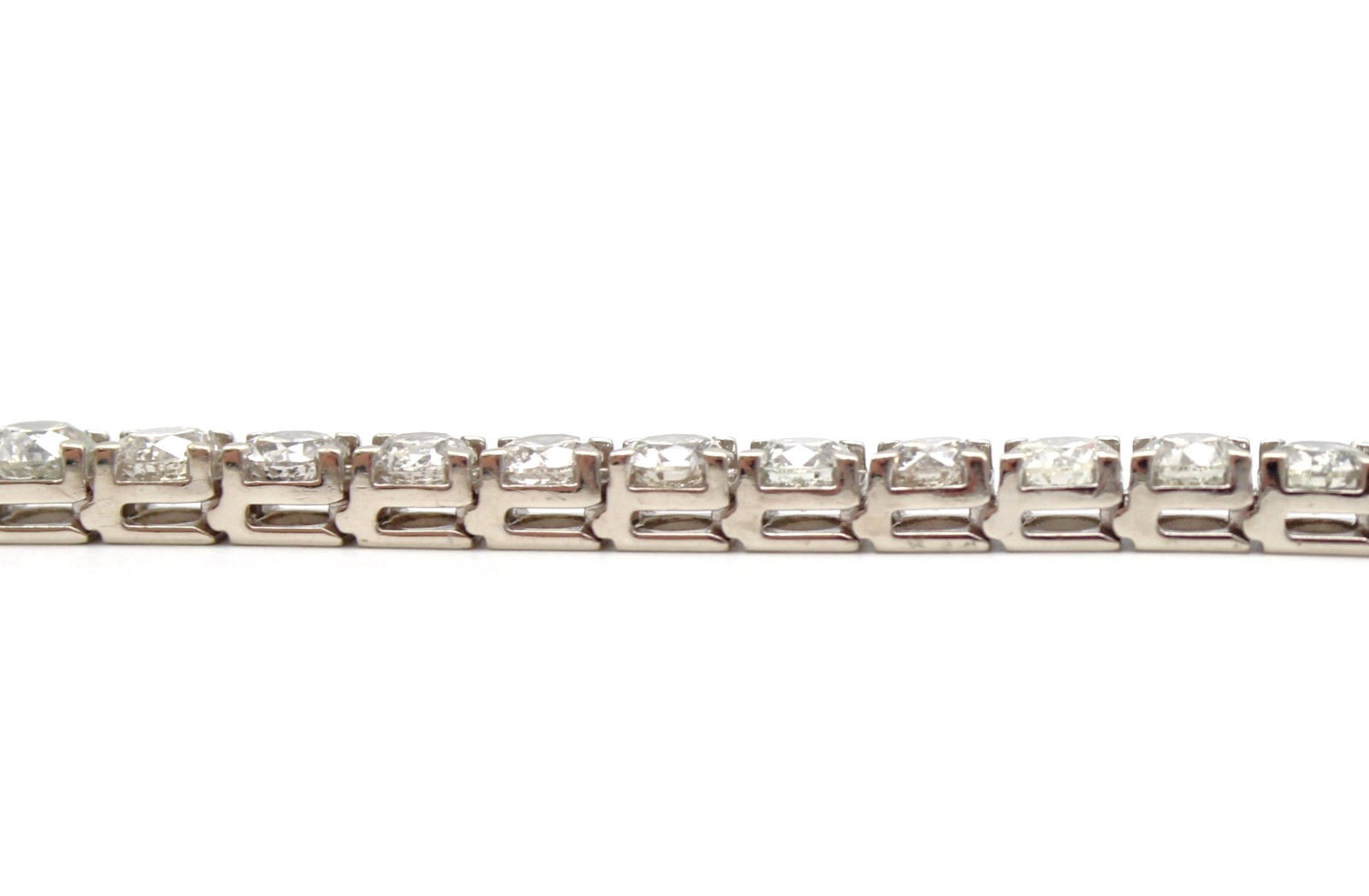14K White Gold Natural Diamond Tennis Bracelet 8" 38.2g