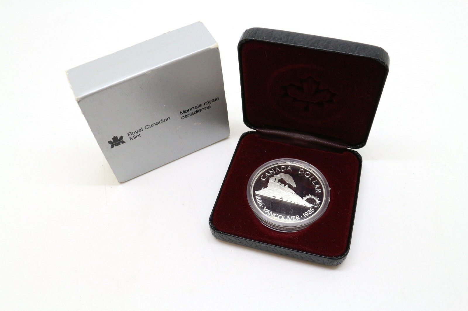 1986 CANADIAN DOLLAR PROOF VANCOUVER TRAIN 23.2g FINE SILVER COIN WITH BOX