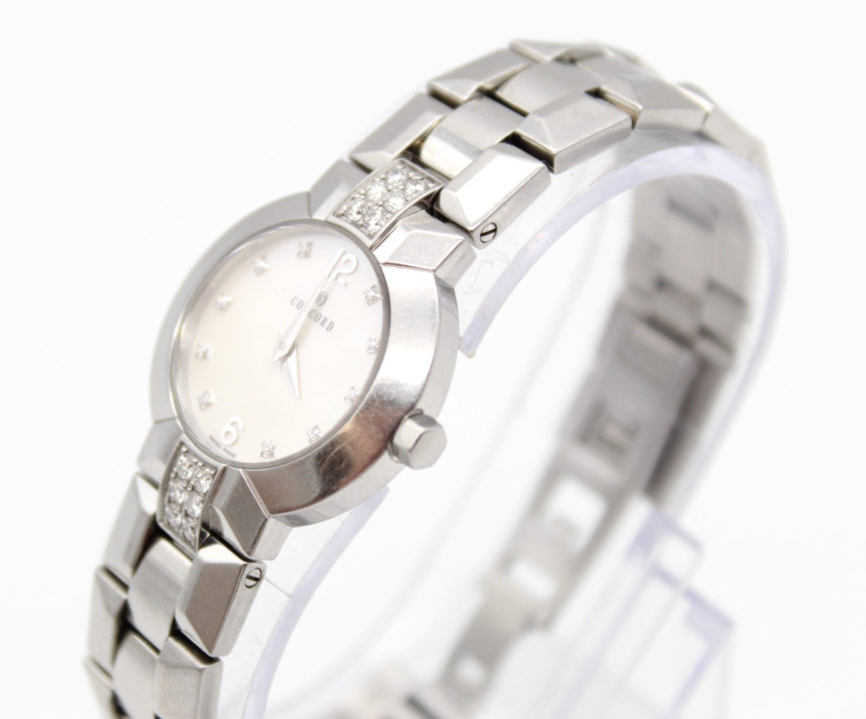 Concord La Scala 26mm 14.G4.1843.S Mop Dial Diamonds Quartz Ladies Watch