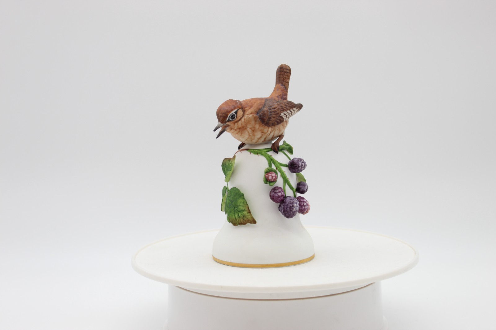 Franklin Mint Birds Bell-Porcelain "The Wren"  Peter Barrett