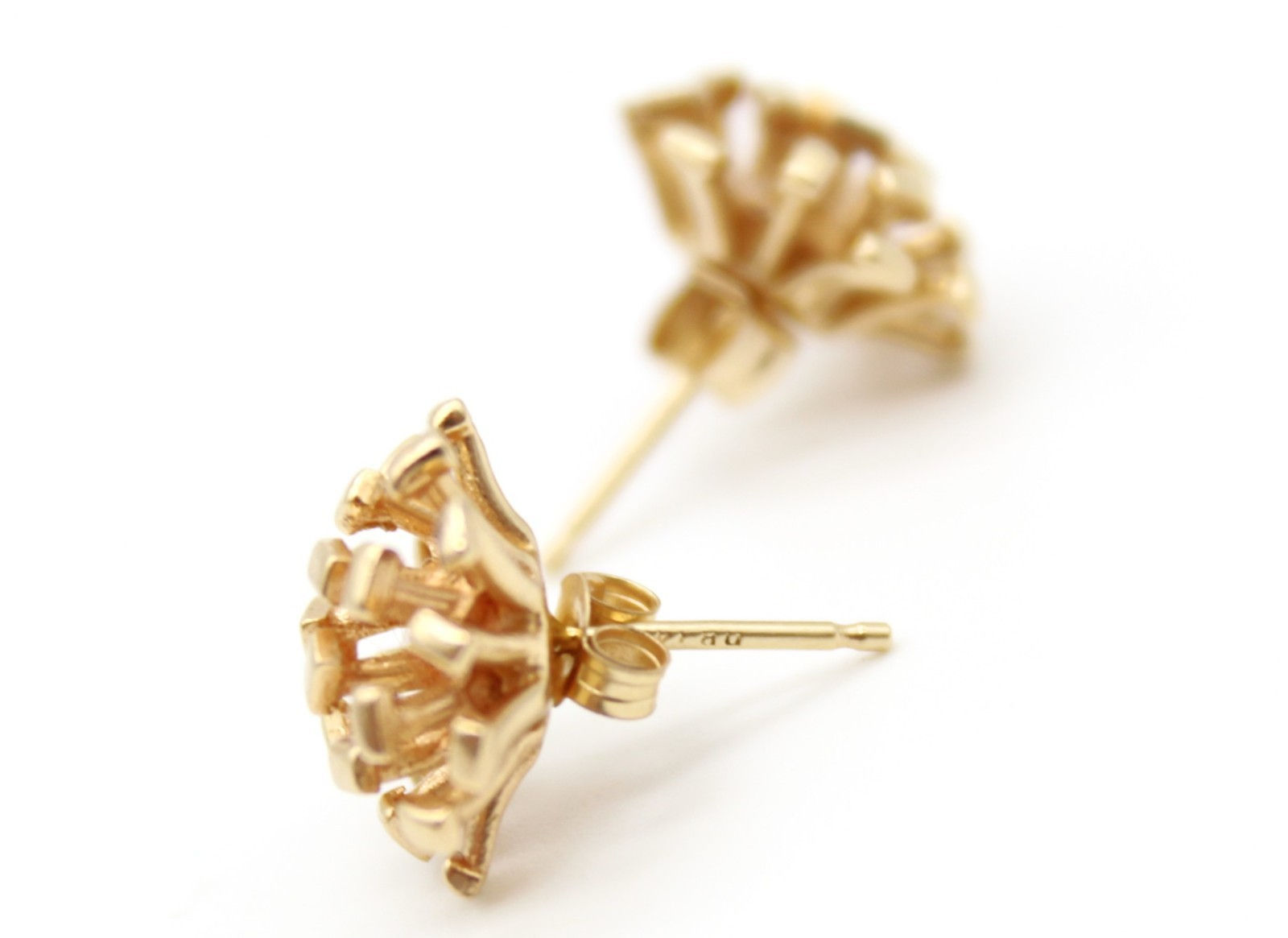 Vintage 1930-50s 14kt Yellow Gold D.B. Dolan Bullock Signed Explosion Earrings
