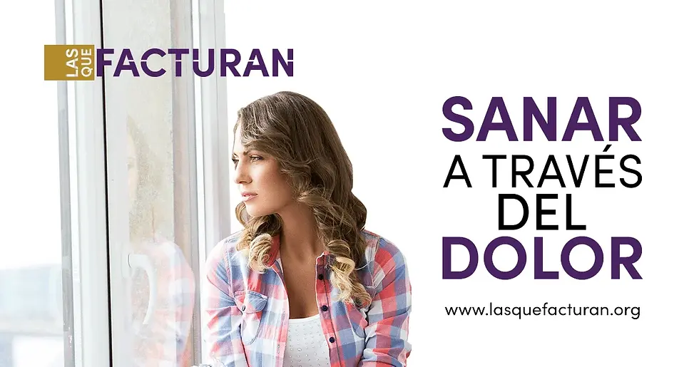 Mujer pensativa viendo a la ventana