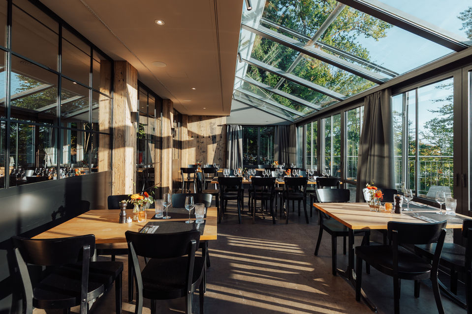 Sonnendurchfluteter Wintergarten in der Sonnenstube der Bergstube