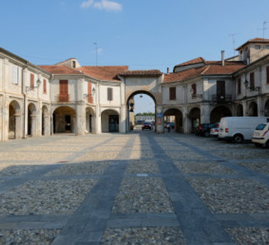 Piazza dei Martiri.jpg