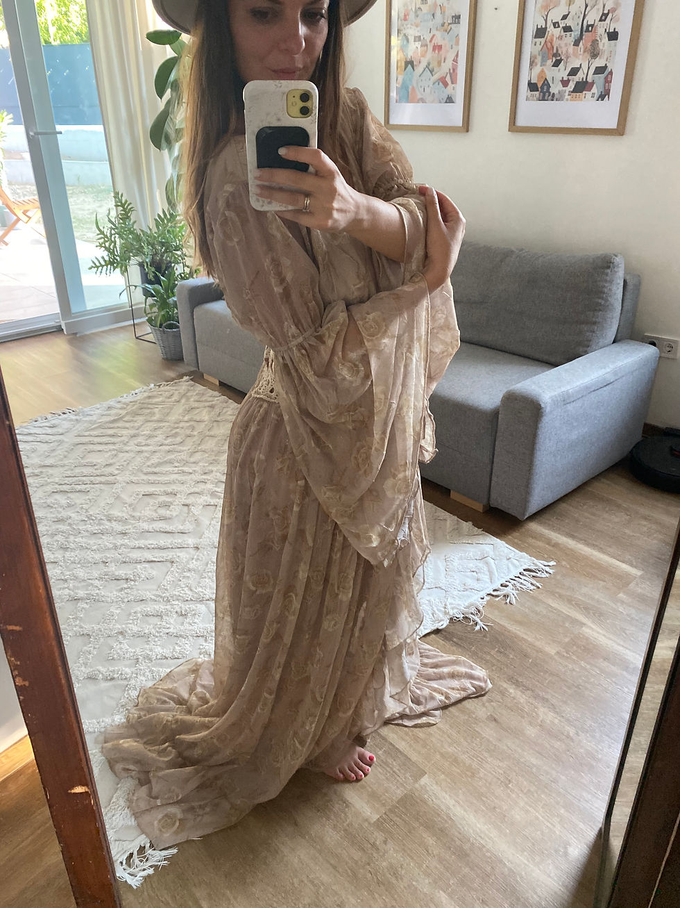 Thumbnail: Plus size Empire gown with lining